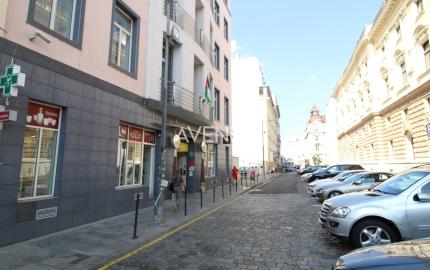 AVENUE | reprezentatívne kancelárie pri Hviezdosl. nám, balkóny, BA I