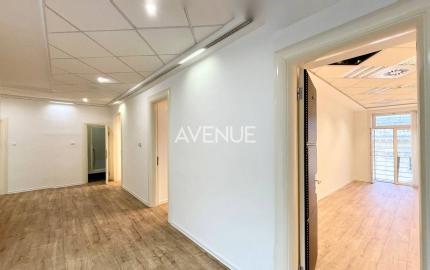 AVENUE | reprezentatívne kancelárie pri Hviezdosl. nám, balkóny, BA I