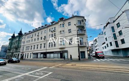 AVENUE | obchodný priestor, veľké výklady na frekventovanú ulicu, BA I