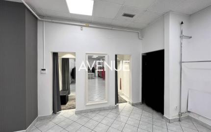AVENUE | obchodný priestor, veľké výklady na frekventovanú ulicu, BA I