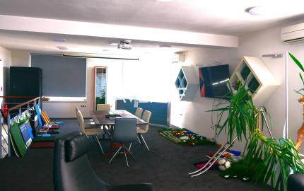 AVENUE | samostatný, zariadený výrobno – skladový areál, Svätý Jur.