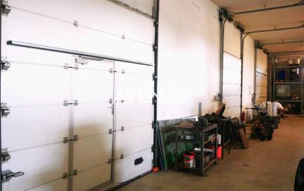 AVENUE | samostatný, zariadený výrobno – skladový areál, Svätý Jur.