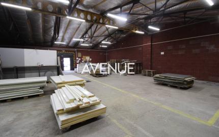 PREDAJ - obchodno - skladový areál, Bernolákovo.