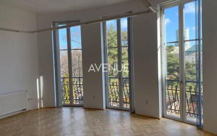 AVENUE | reprezentačné kancelárske priestory s parkovaním, BA I.