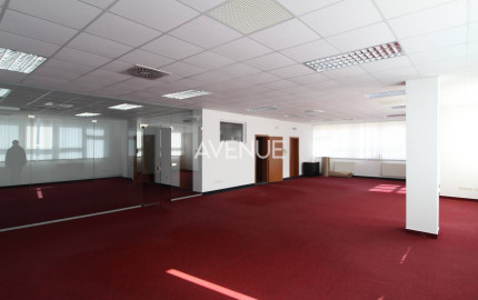 PRENÁJOM - reprezentatívny, nebytový-kancel. priestor, BA II