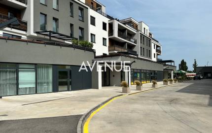 AVENUE | obchodný priestor v novostavbe, Nové Mesto.