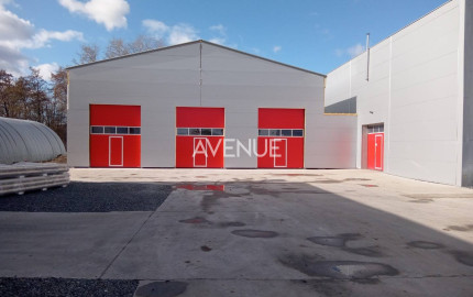 PRENÁJOM, výrobno-skladová zateplená, vykurovaná hala, Báhoň.