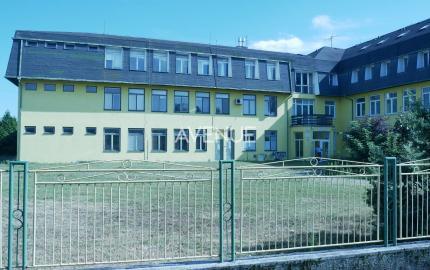 AVENUE | budova s priľahlým pozemkom v centre mesta D. Streda