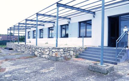 AVENUE I uzavretý obchodno – skladový objekt, DNV