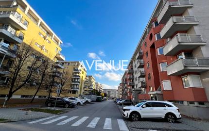 AVENUE | priestranný 4izb byt, balkón, garáž, kobka, novostavba, BA II