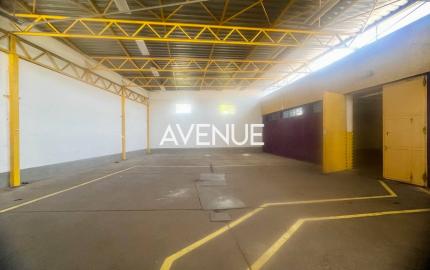 AVENUE | komfortná skladová hala s parkovaním v areáli, Pod. Biskupice