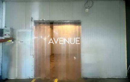 AVENUE | komfortná skladová hala s parkovaním v areáli, Pod. Biskupice