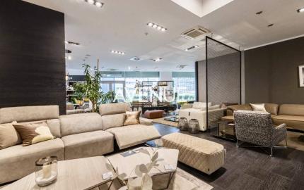 AVENUE | kvalitne vybavený obchodný priestor 275 m2, Landererova, BA I