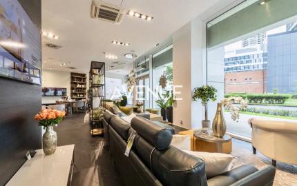 AVENUE | kvalitne vybavený obchodný priestor 275 m2, Landererova, BA I