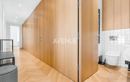 AVENUE I PRENAJOM Elegantný 5 izbový dom v Starom meste, Bratislava I