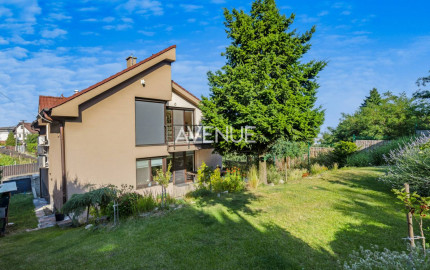 AVENUE | Veľkorysý 8-izbový rodinný dom s bazénom na Zvončekovej ul.