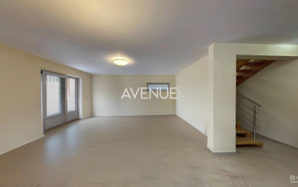 AVENUE | komfortný 5-izb RD, bazén, krásna lokalita, Svätý Jur, pri BA