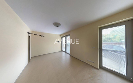 AVENUE | komfortný 5-izb RD, bazén, krásna lokalita, Svätý Jur, pri BA