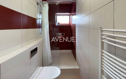 AVENUE | komfortný 5-izb RD, bazén, krásna lokalita, Svätý Jur, pri BA