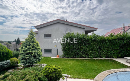 AVENUE | komfortný 5-izb RD, bazén, krásna lokalita, Svätý Jur, pri BA