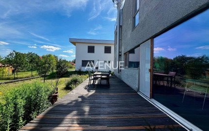 AVENUE | unikátny nízkoenergetický dom, krásne prostredie, 10 km od BA