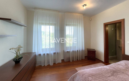 AVENUE | 7-izb. vila, v krásnom prostredí, bazén, sauna, dvoj-garáž