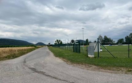 AVENUE | VÝHODNÁ CENA!  SLNEČNÝ STAVEBNÝ POZEMOK WOLFSTHAL RAKÚSKO