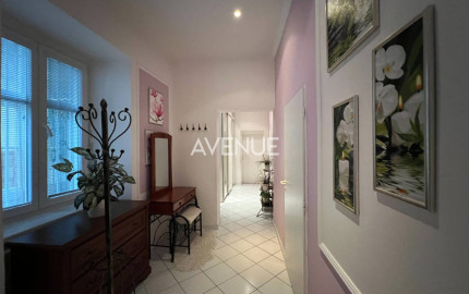 AVENUE | Staromestský štýlový 5i byt v Starom Meste - Kozia ul.