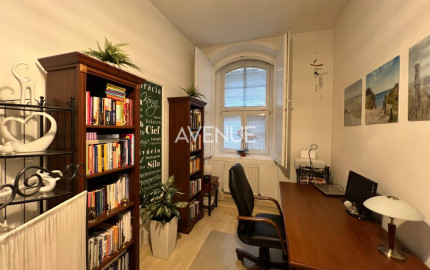 AVENUE | Staromestský štýlový 5i byt v Starom Meste - Kozia ul.