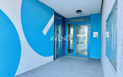 AVENUE | parkovacie miesto s odpočtom DPH - Slnečnice POP, Labutia 1
