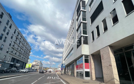 AVENUE I obchodné priestory s veľkými výkladmi, úzke centrum BA