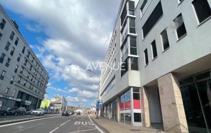 AVENUE | kancelárie  243 m2, garáž, biznis centrum v BA I