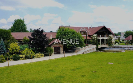AVENUE I PREDAJ, exkluzívna rodinná usadlosť s jazierkom,Dunajský Klátov