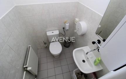 PRENÁJOM -  kompletne zariadené admin. priestory , Ružinov. 