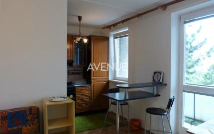 AVENUE I 1i kompletne zariadený byt, balkón, Kramáre, BA III