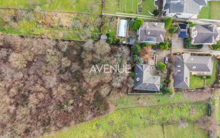 AVENUE | Slnečný stavebný pozemok 734m2 Horný Kramer - Lukratívna investičná príležitosť
