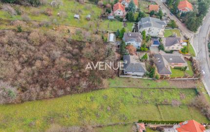 AVENUE | Slnečný stavebný pozemok 734m2 Horný Kramer - Lukratívna investičná príležitosť