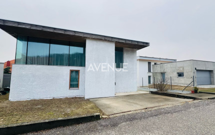 AVENUE | unikátny nízkoenergetický dom, krásne prostredie, 6 km od BA