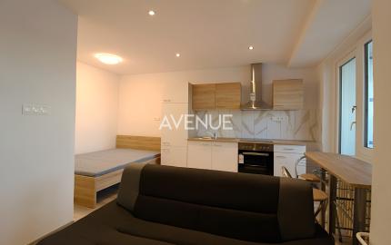 LEXXUS I 1i byt s loggiou 10m2, krásny výhľad, Janka Alexyho, BA IV