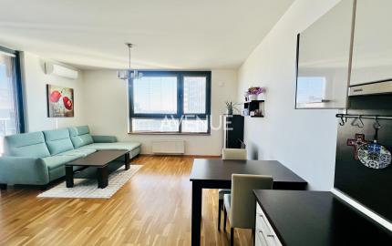 AVENUE | priestranný 1,5 izb. byt, veľký balkón, parkovanie, City Park Ružinov