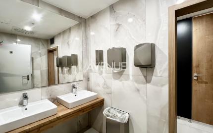 AVENUE | administratívne pr. pri centre, parkovanie, recepcia, krásne výhľady