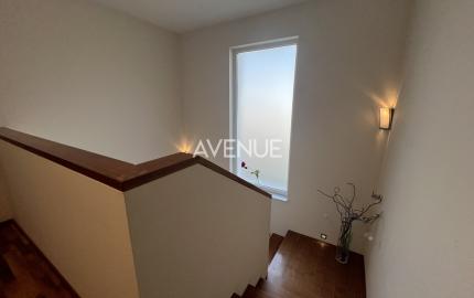 Exkluzívna vila „VILLA TOSCANA“ s bazénom, wellness, vínnou pivnicou a domácim kinom