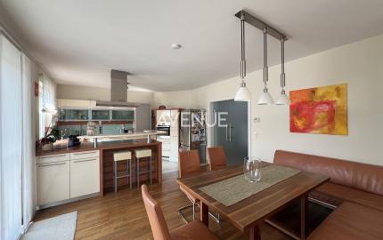 Exkluzívna vila „VILLA TOSCANA“ s bazénom, wellness, vínnou pivnicou a domácim kinom