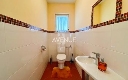 Exkluzívna vila „VILLA TOSCANA“ s bazénom, wellness, vínnou pivnicou a domácim kinom