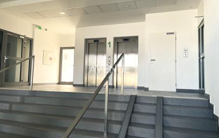 AVENUE I admin. priestory v polyfunkčnom dome, Ružinov.