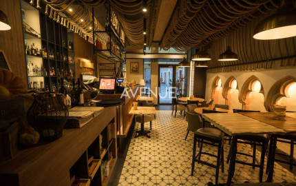 PRENÁJOM, zariadená reštaurácia, pešia zóna, Laurinská, BA I