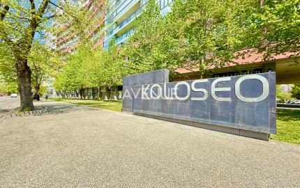 AVENUE | priestranný 2i byt s balkónom a unikátnym výhľadom na jazero Kuchajda či na mesto.