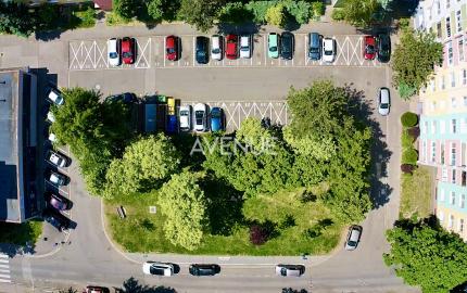 AVENUE | útulný a krásne slnečný 1i byt vo vyhľadávanom pôvodnom stave, s výhľadom do parčíku.