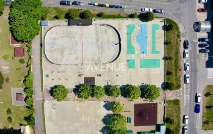 AVENUE | útulný a krásne slnečný 1i byt vo vyhľadávanom pôvodnom stave, s výhľadom do parčíku.
