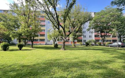 AVENUE | 1,5 izb. byt, 1NP, loggia smerom do parku, Ružinov